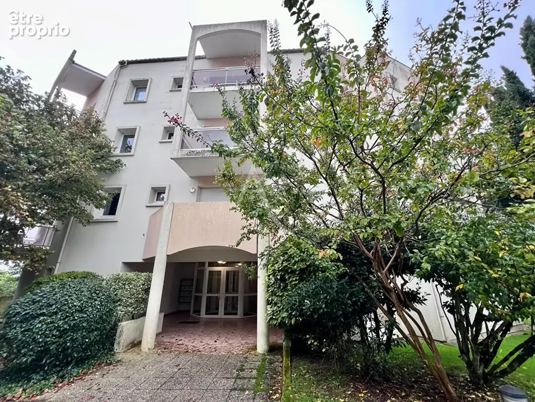 Appartement à SAINTES