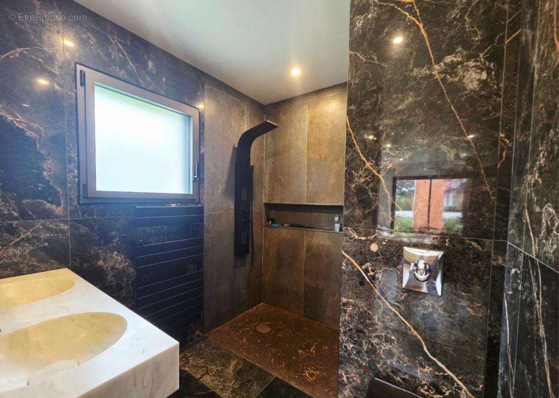 Maison à LANDIVISIAU