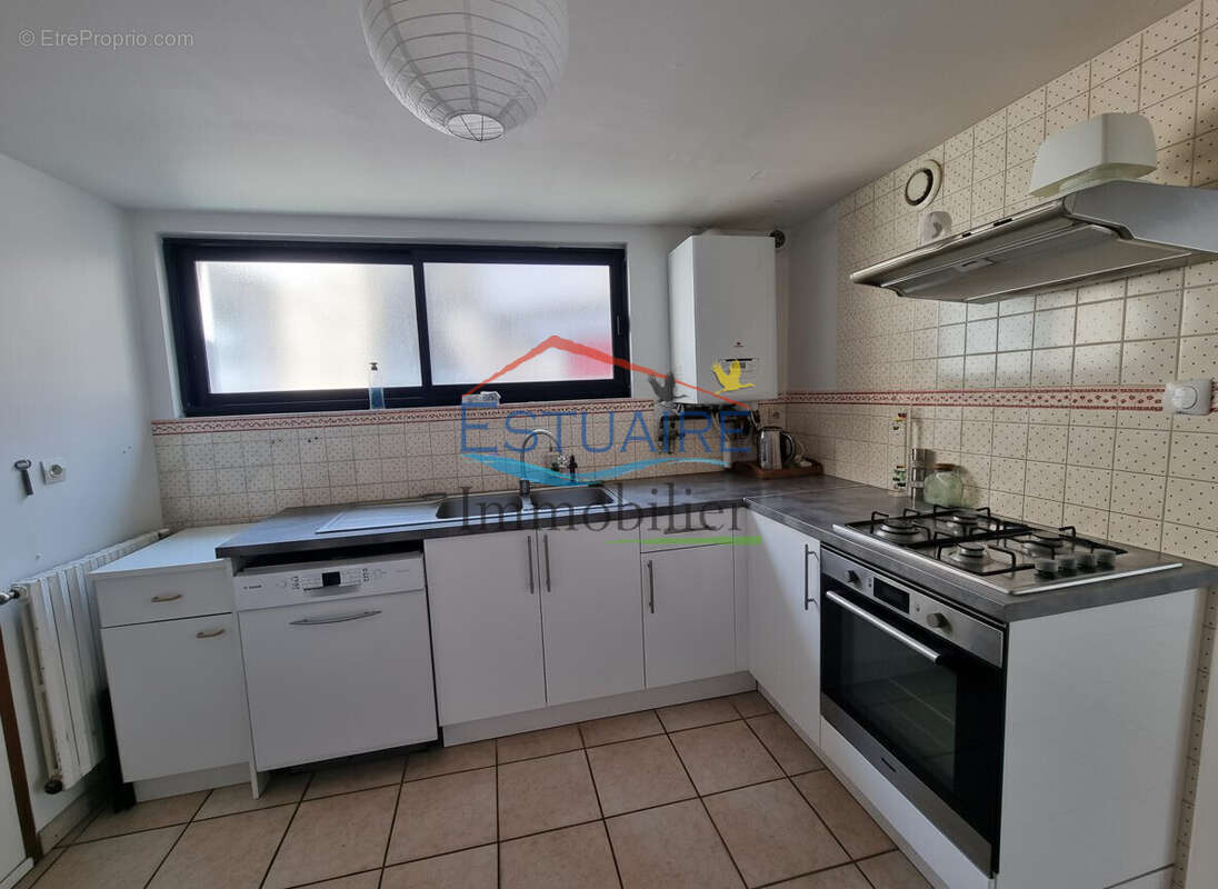 Maison à SAINT-ETIENNE-DE-MONTLUC