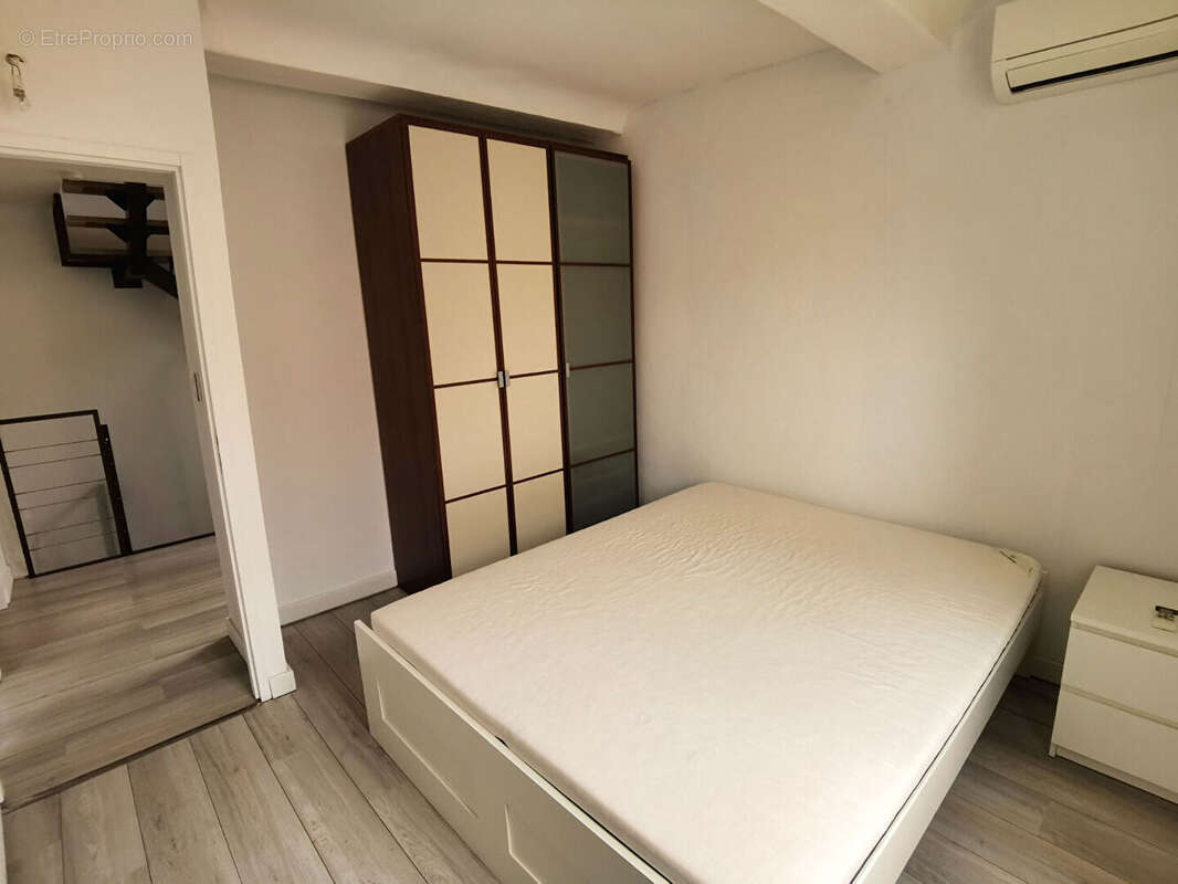 Maison à SAINT-LAURENT-DE-LA-SALANQUE