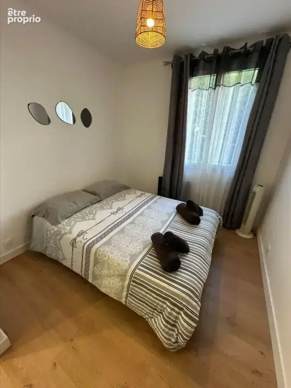 30.GARD.NIMES. Appartement traversant de 62 m² entièrement rénové. Luminosité, confort et sérénité - photo 10