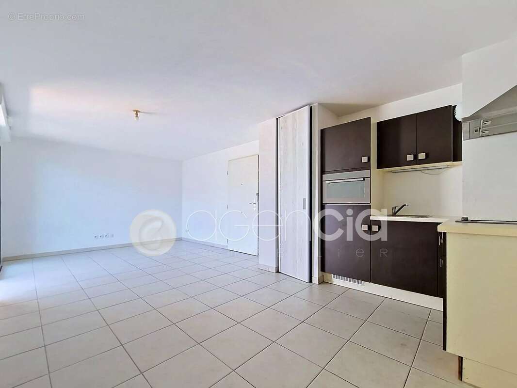 Appartement à MANDELIEU-LA-NAPOULE