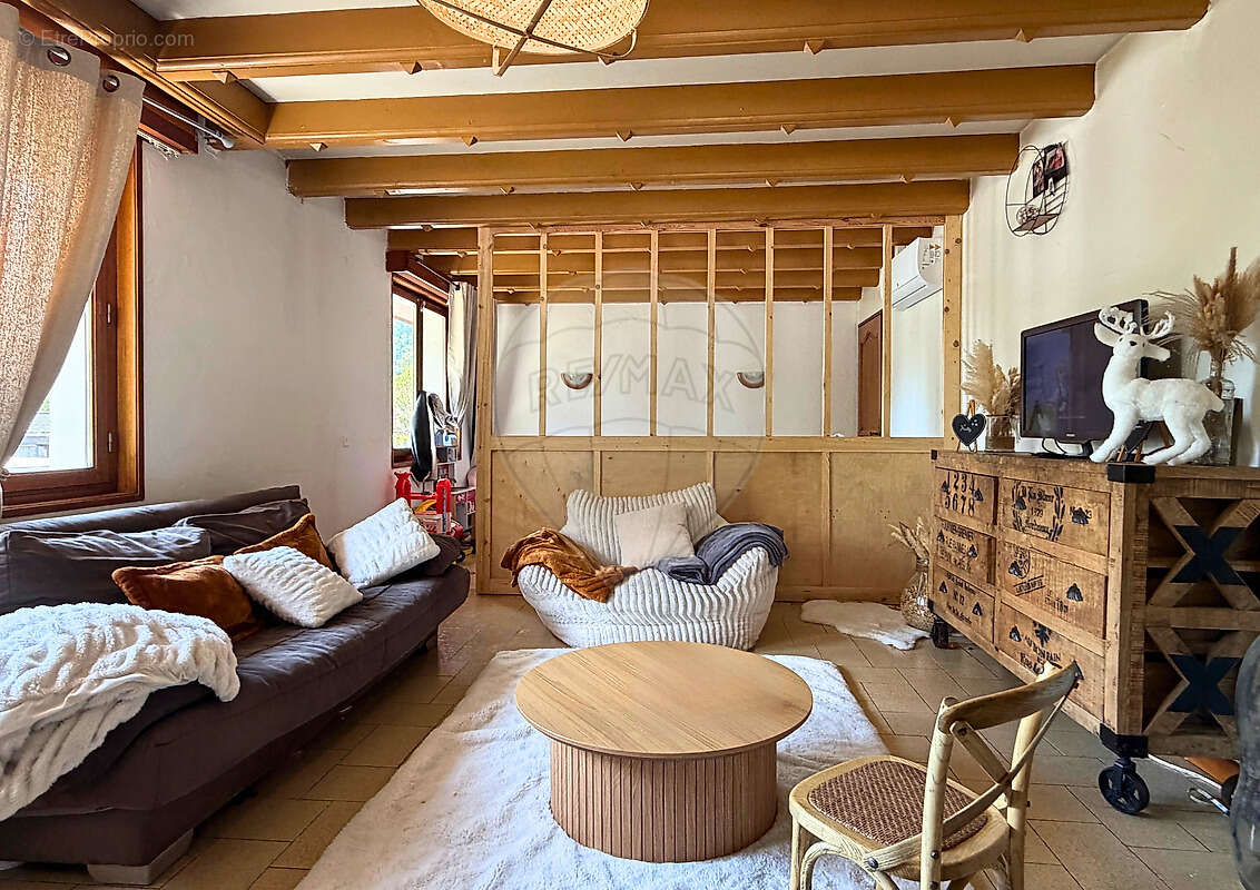 Maison à MAGLAND
