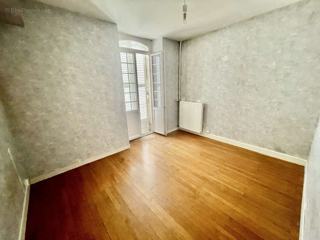 Maison à SABLE-SUR-SARTHE