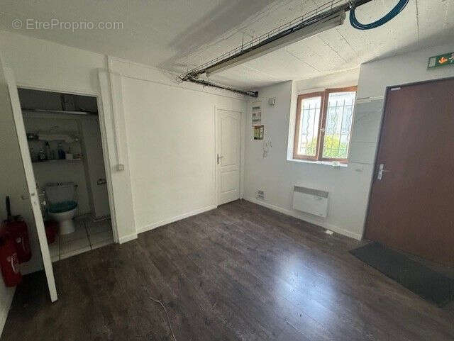 Commerce à PARIS-20E