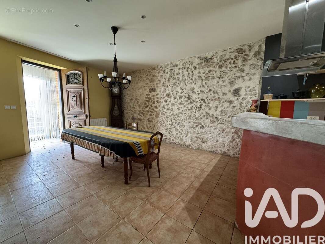 Maison 245 m² à Paziols  - photo 5
