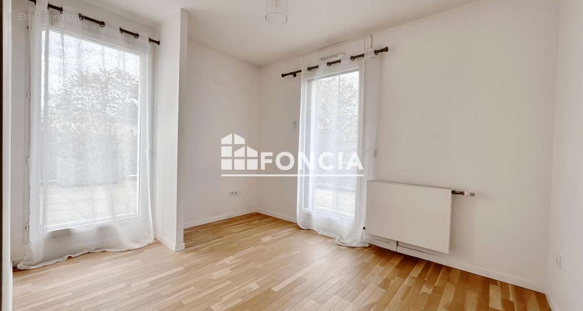 Appartement à LOUVECIENNES