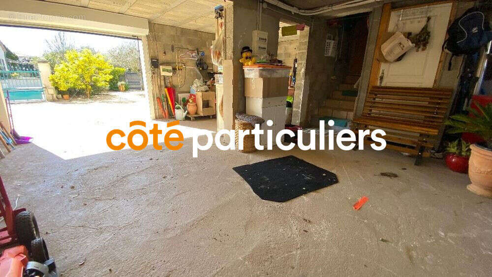 Maison à SAINT-JULIEN-LES-ROSIERS