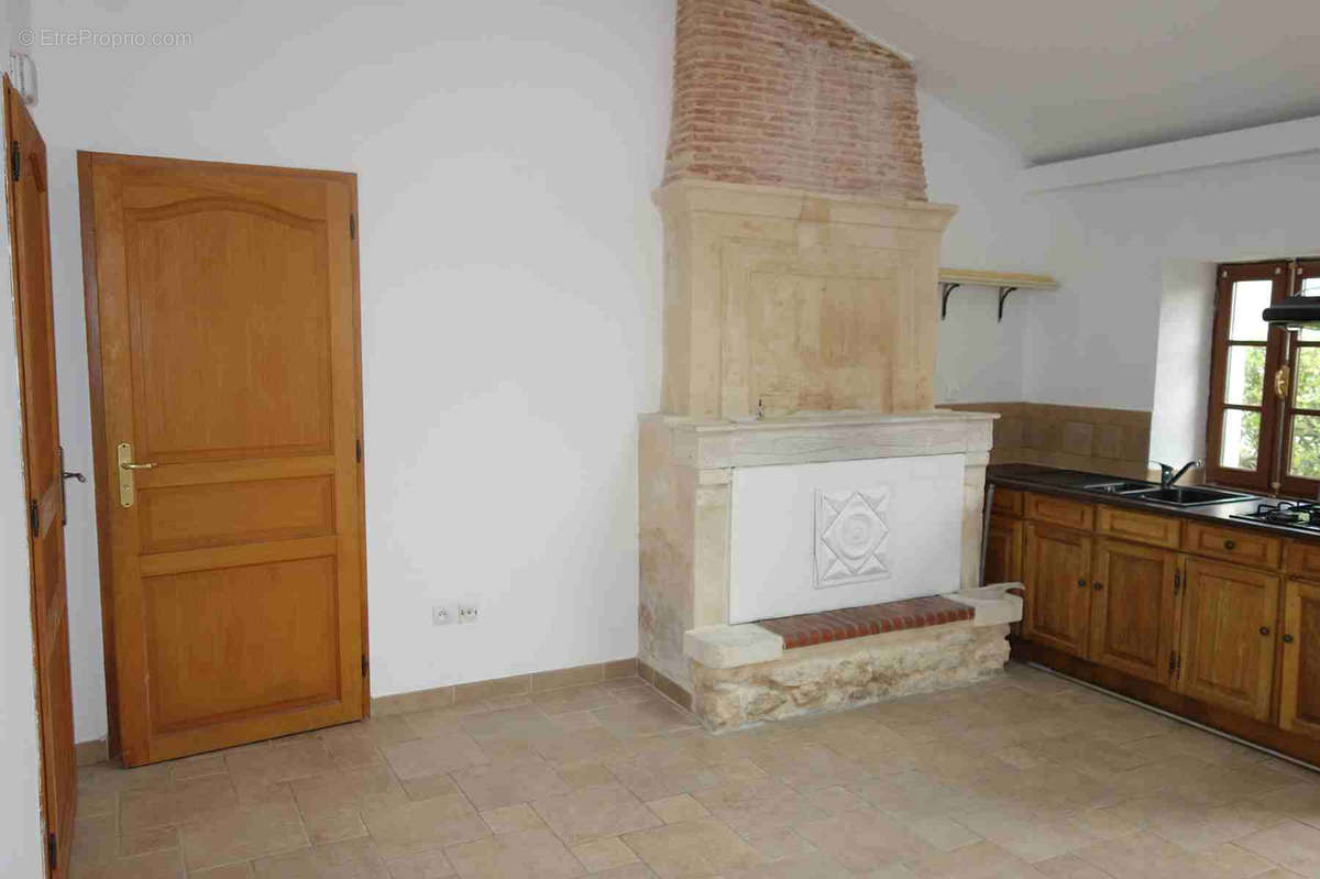 Maison à SAINT-CIERS-SUR-GIRONDE