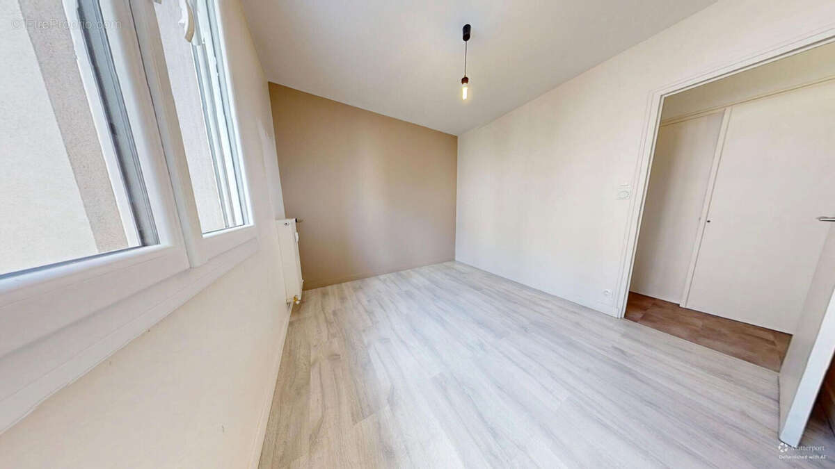 Appartement à SAINT-MARTIN-D'HERES