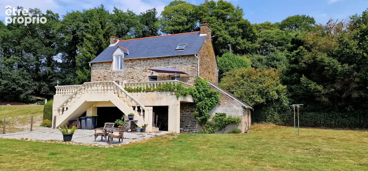COTES D'ARMOR Maison en pierre 3 chambres, bien présentée avec magnifique terrasse surélevée, vue, sous-sol, atelier, terrain - photo 16