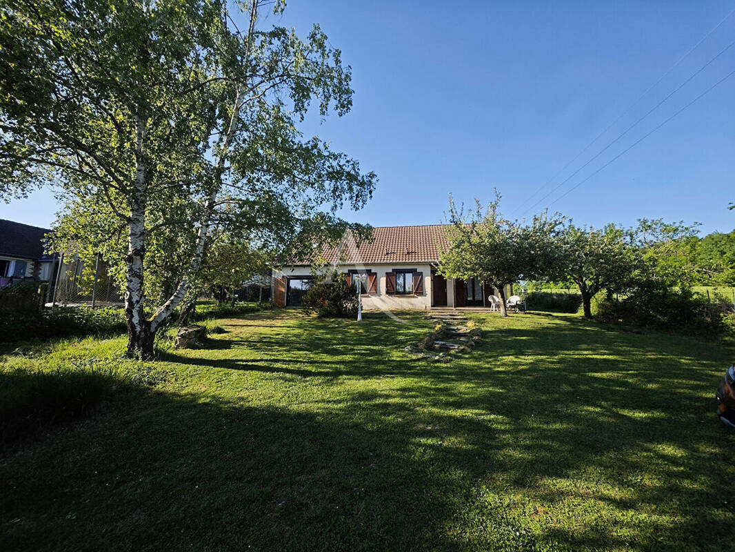 Maison à MONTIGNY-LENCOUP