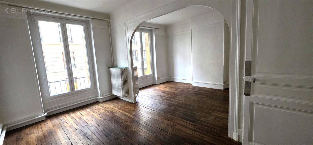 Appartement à LEVALLOIS-PERRET