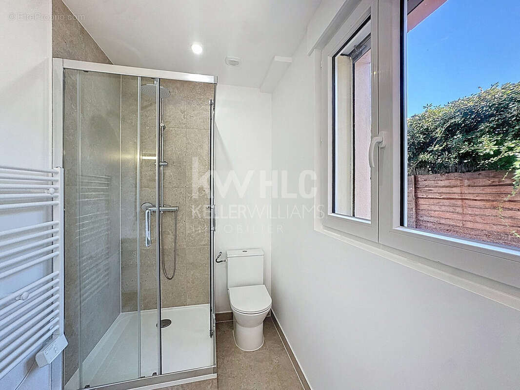 Appartement 55 m² à Antibes  - photo 7