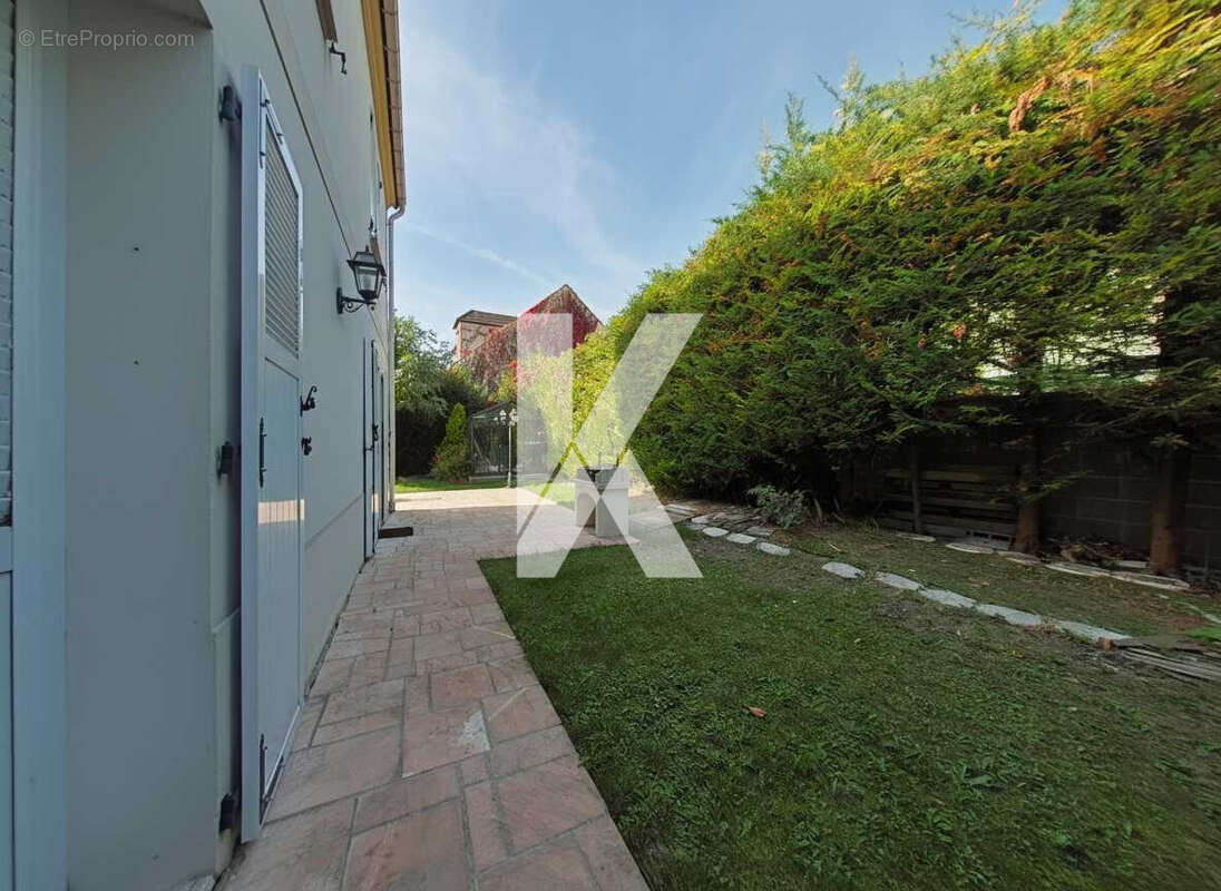 arrière de la maison - Maison à ARGENTEUIL