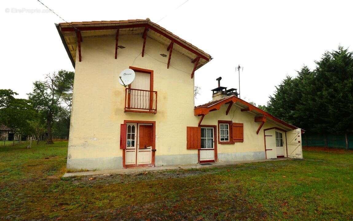 Maison à LERM-ET-MUSSET