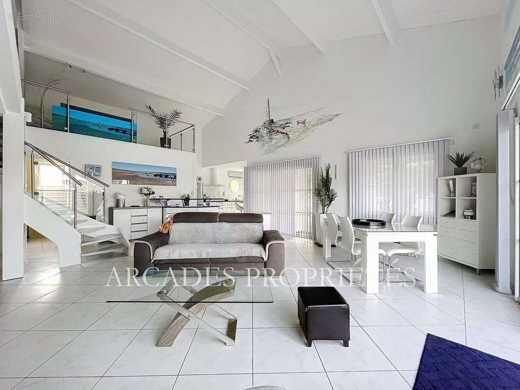 Maison à LE VERDON-SUR-MER