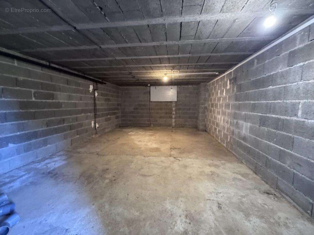 Maison à SAINT-JUST-LE-MARTEL