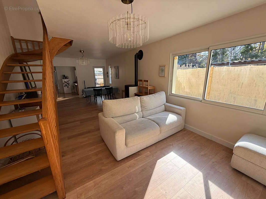 Maison à LE POULIGUEN