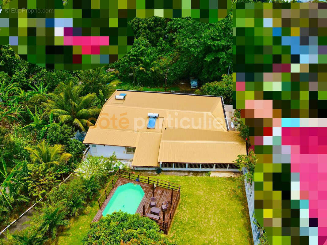 Maison à PETIT-BOURG