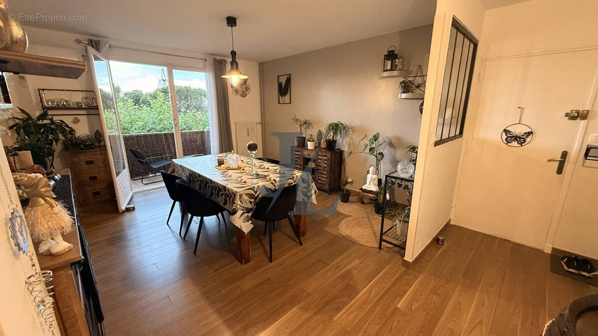 Appartement à PORTES-LES-VALENCE