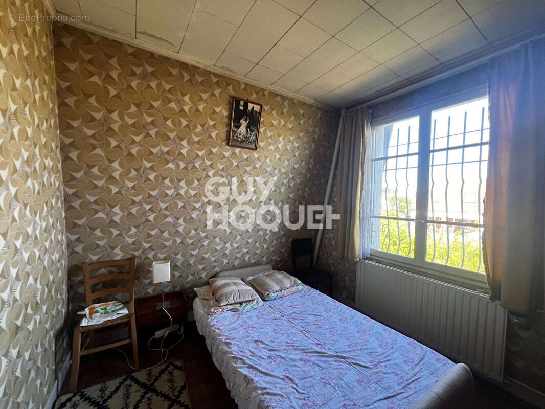 Maison à OZOIR-LA-FERRIERE