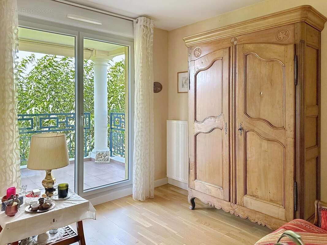 Photo 6 - Appartement à MEYZIEU
