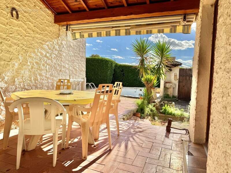 Maison à LA FARE-LES-OLIVIERS