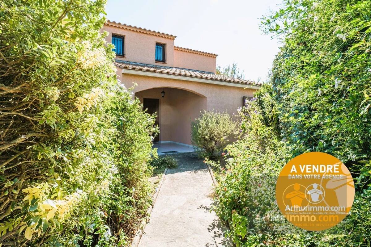 Maison à BORMES-LES-MIMOSAS