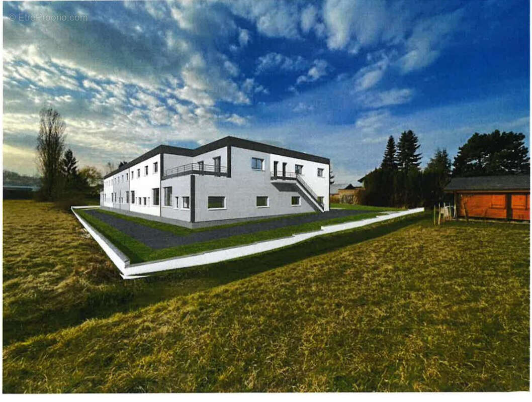 Terrain à VETRAZ-MONTHOUX