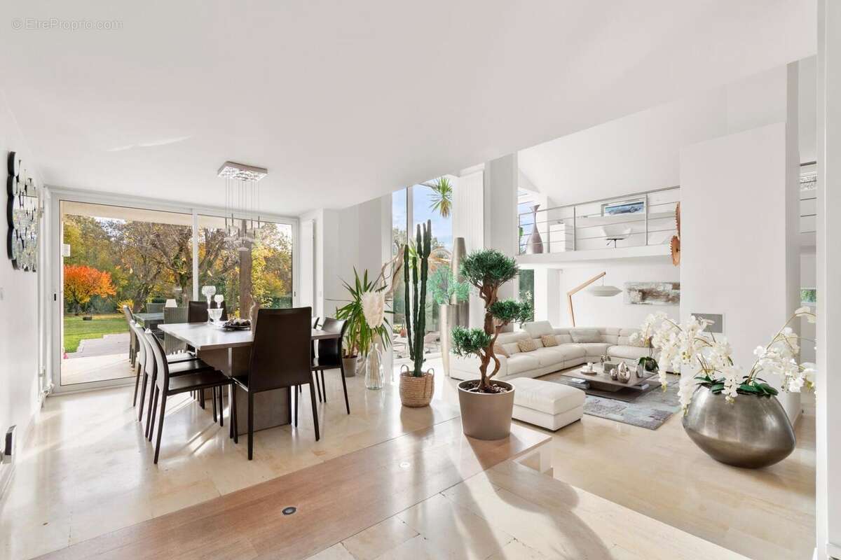 Photo 7 - Maison à CRESPIERES