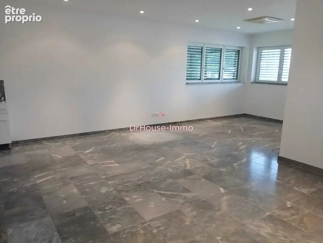 Commerce 365 m² à vendre à Wettolsheim (68920) - photo 46