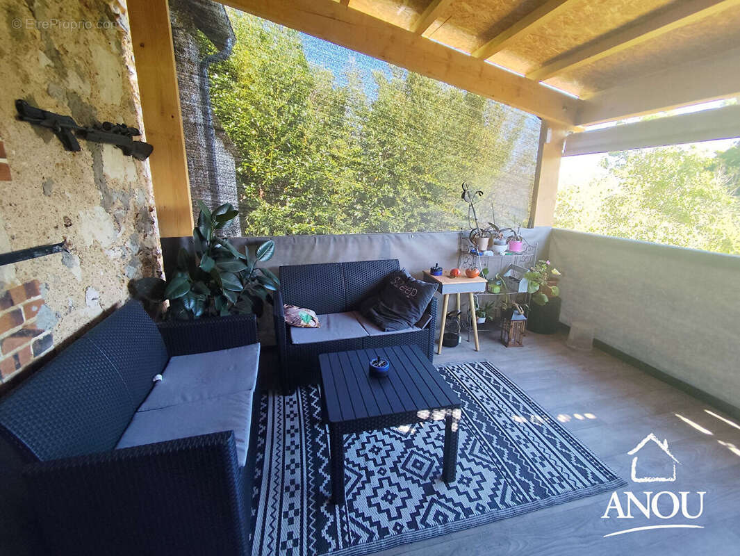 Maison à SAINT-HILAIRE-LA-GRAVELLE