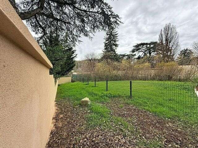 Appartement à FONTAINES-SUR-SAONE