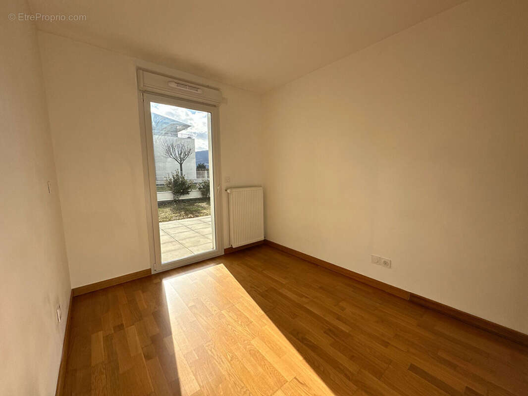 Appartement à VILLE-LA-GRAND