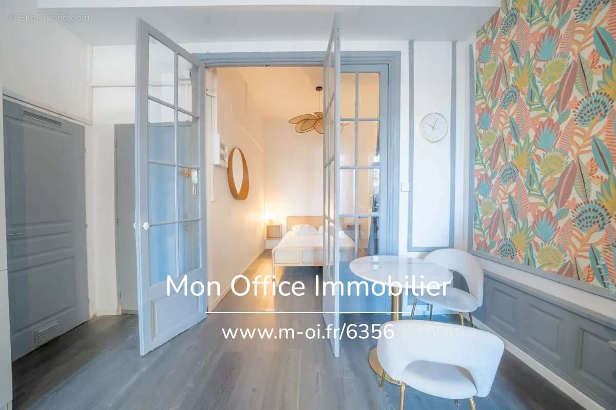 Appartement à MARSEILLE-1E