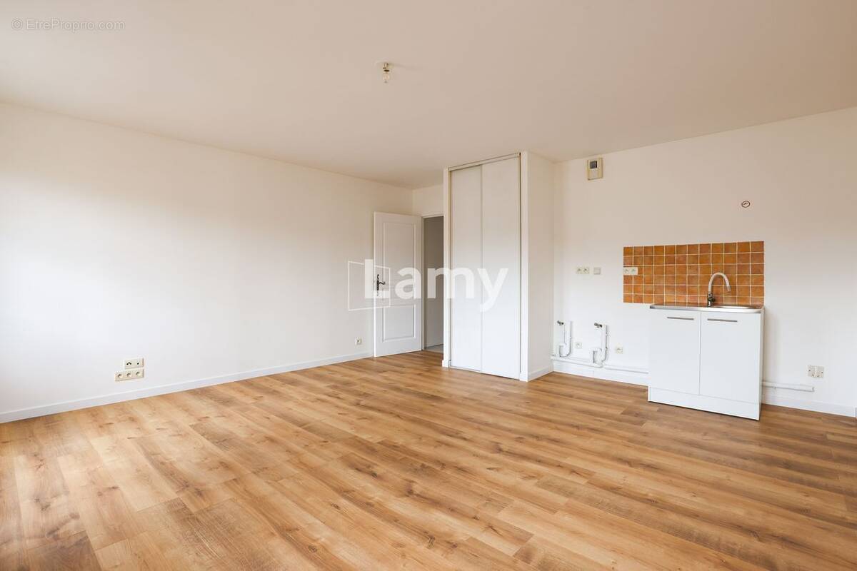 Appartement à COURCON