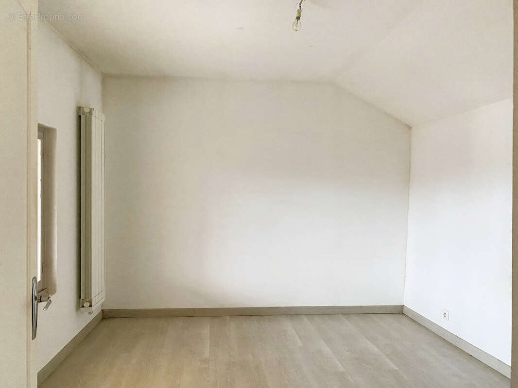Maison 74 m² à Courtenay  - photo 11