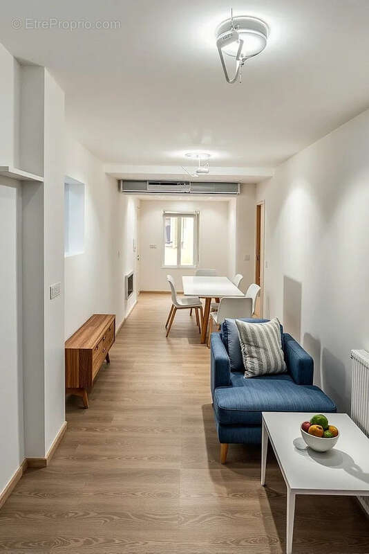 Appartement à MARSEILLE-2E