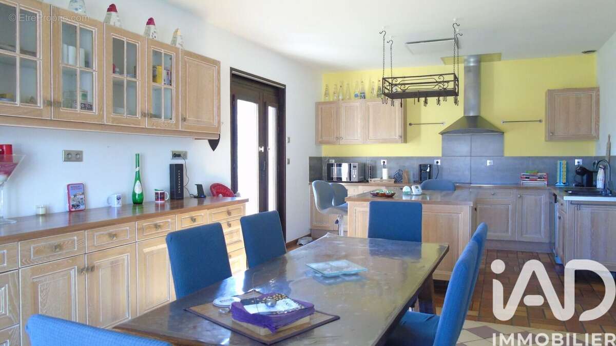 Maison 347 m² à Rigny-Sur-Arroux  - photo 4