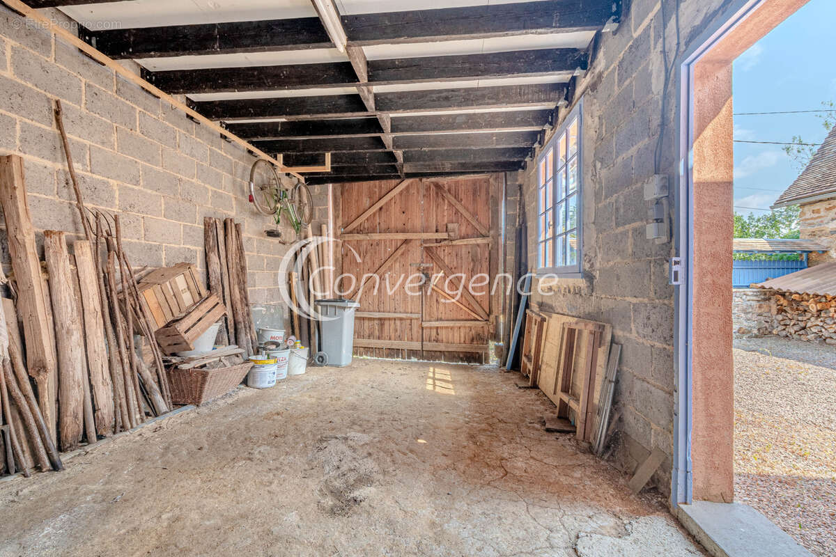 Maison à VICQ-SUR-BREUILH