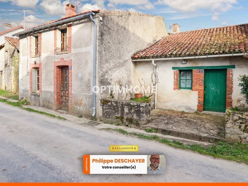 Maison à DOMPIERRE-LES-EGLISES