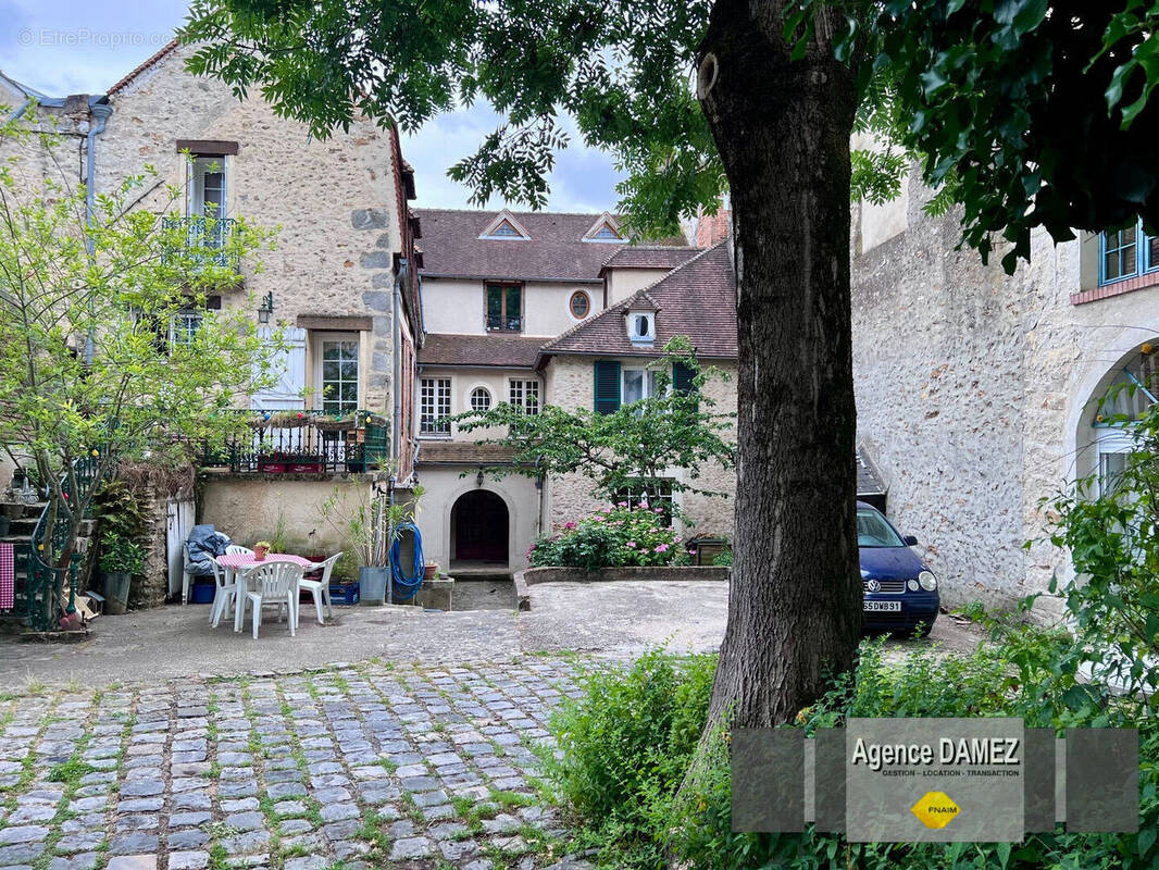 Appartement à DOURDAN