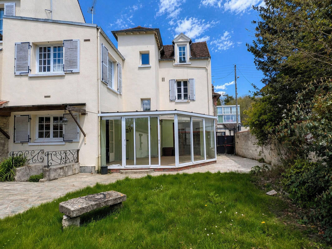 Maison à PRESLES