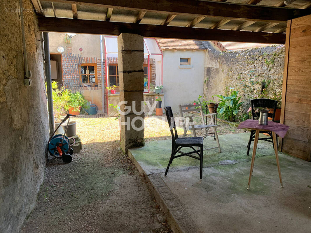 Maison à CLOYES-SUR-LE-LOIR