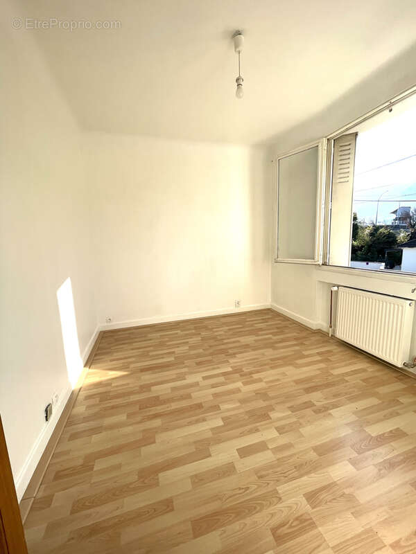 Maison à LE PONT-DE-CLAIX