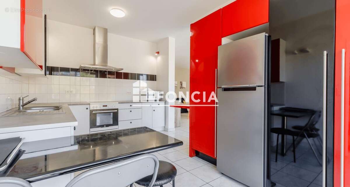 LES SABLES D'OLONNE PROCHE CENTRE ET PLAGE - Maison T3 de 100m2 de plain-pied avec garage, terrasse et jardin - photo 6
