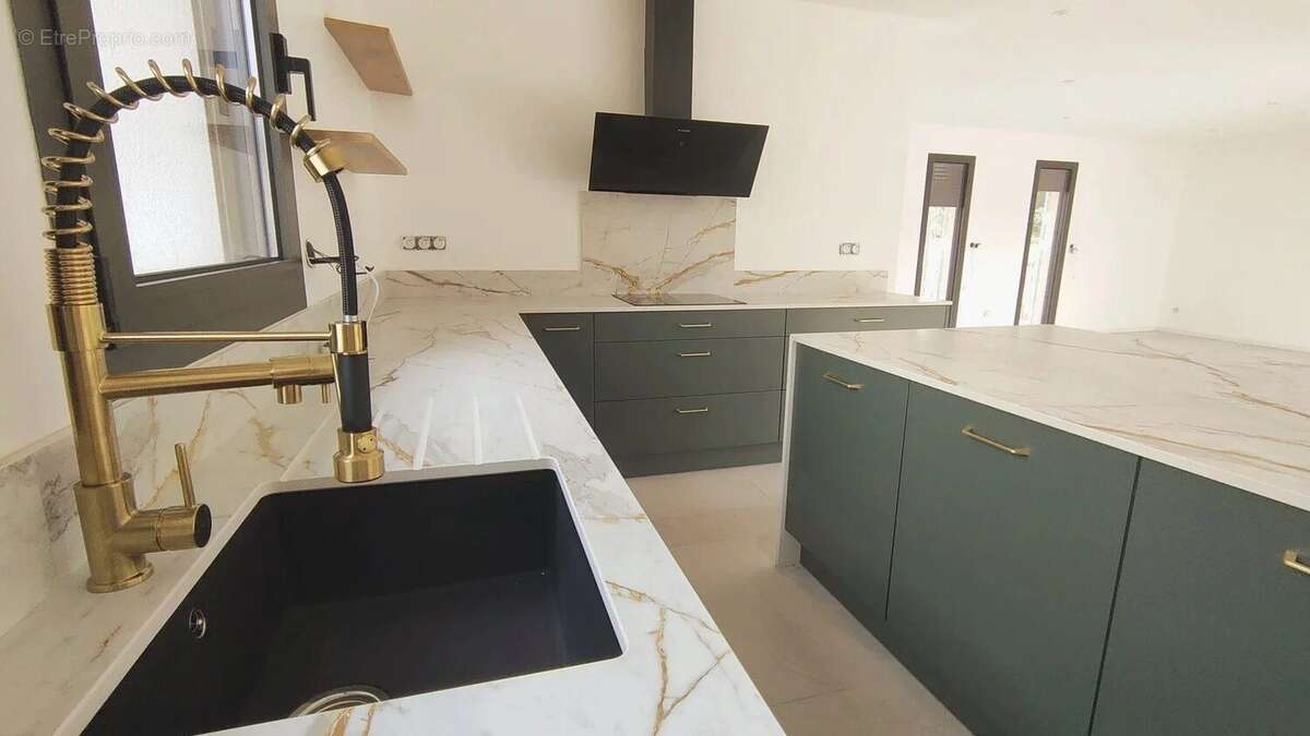 Maison à MOLIETS-ET-MAA