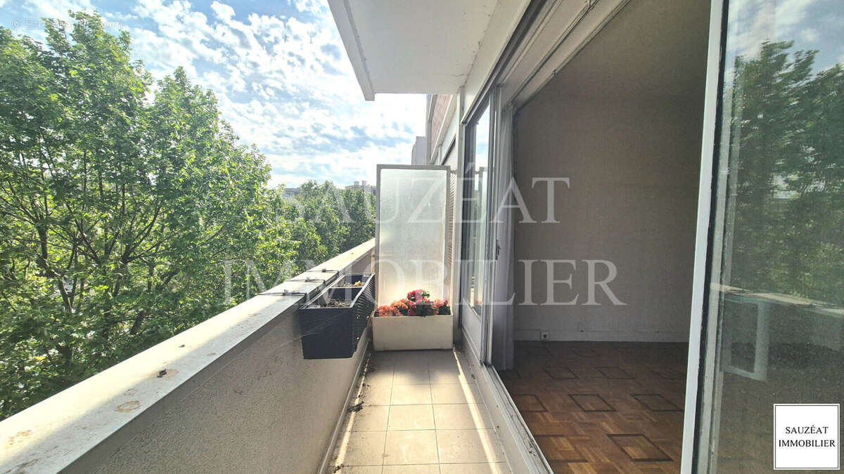 Appartement à MONTROUGE