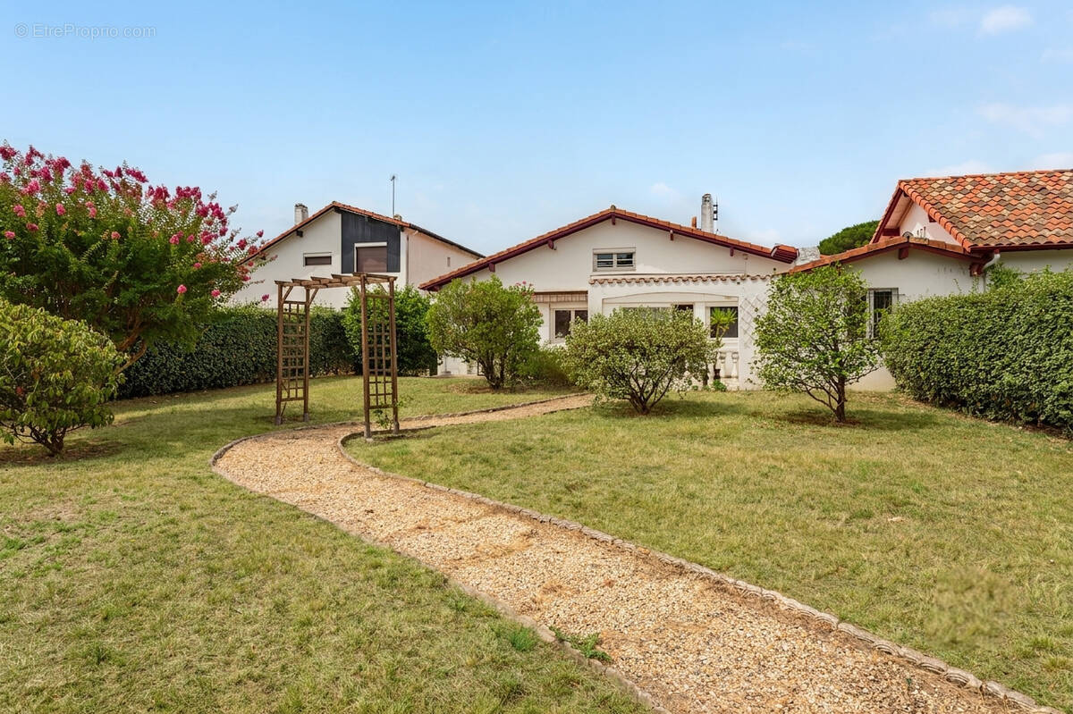 Maison à TARNOS
